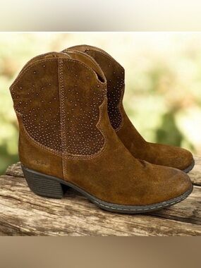 B.o.c Ambrosia Brown Suede Western Studded Block Heel  Ankle Booties Sz 7.5